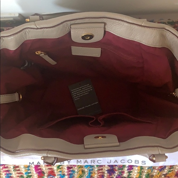 Marc By Marc Jacobs convertible bucket bag - Picture 3 of 3